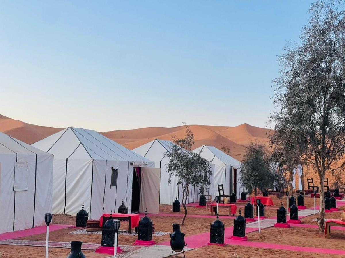 Zahra Luxury Desert Camp 梅尔祖卡 外观 照片